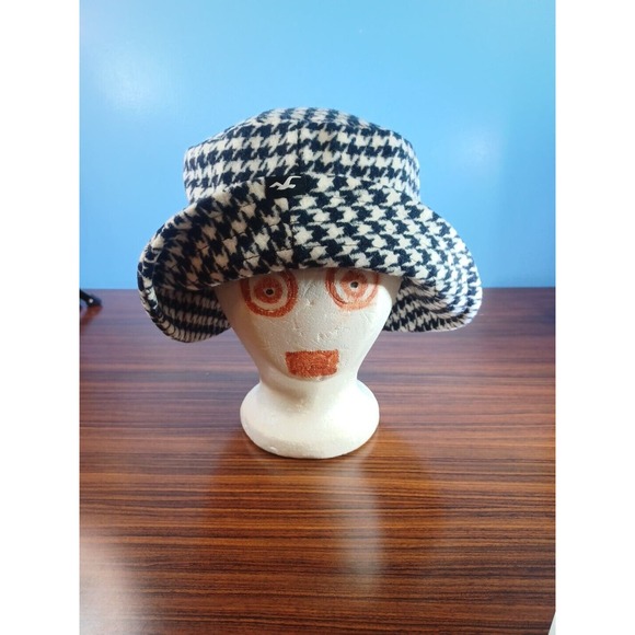 HOLLISTER Women’s Black/White Plaid/Checkered BUCKET HAT ONE SIZE - Picture 6 of 12
